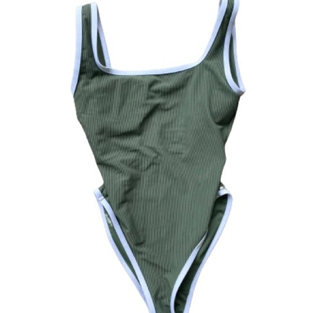 LainSnow one piece Large